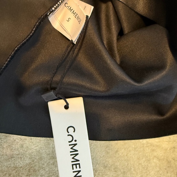 Commense Mock Neck, Faux Leather Clinched black top. Size S. NWT - Picture 5 of 6